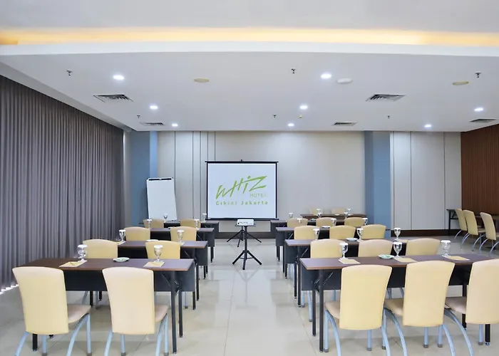 Whiz Hotel Cikini Jakarta
